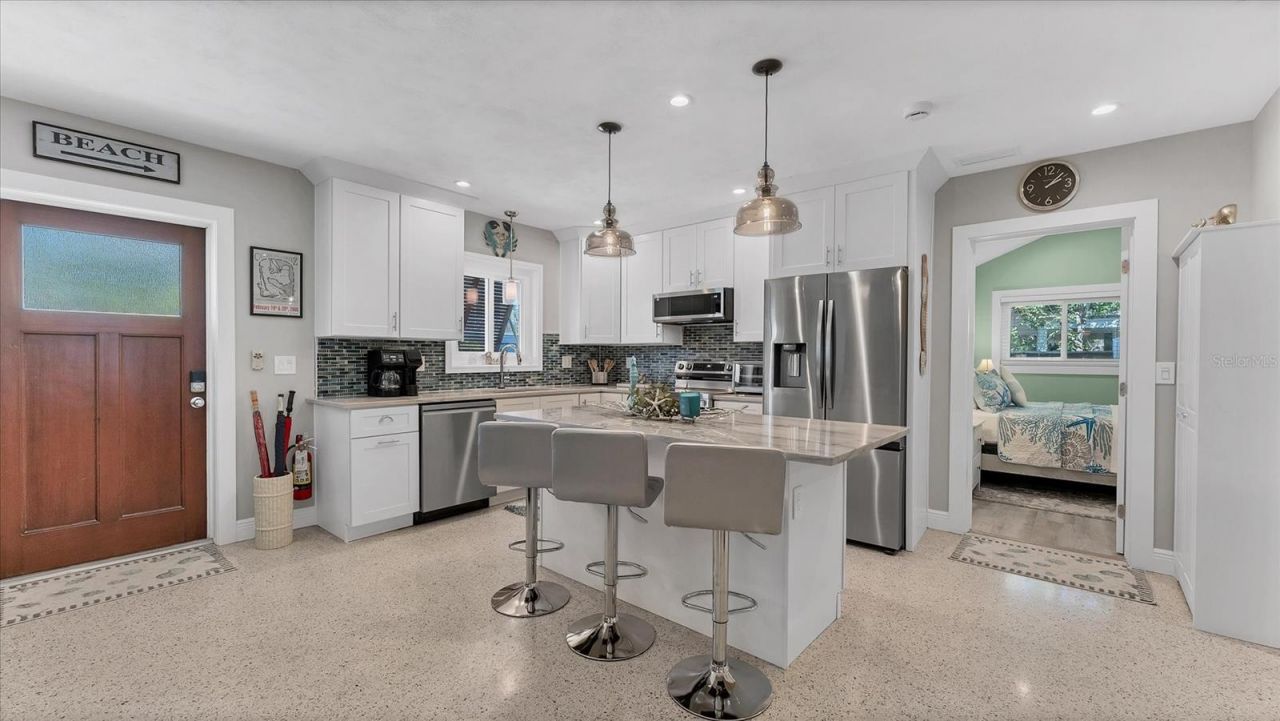 154 Crescent Drive, Anna Maria, FL 34216 Photo