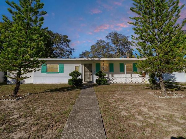 2106 E 109TH AVENUE, TAMPA, FL 33612