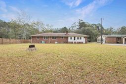 76 Brock St. photo 4