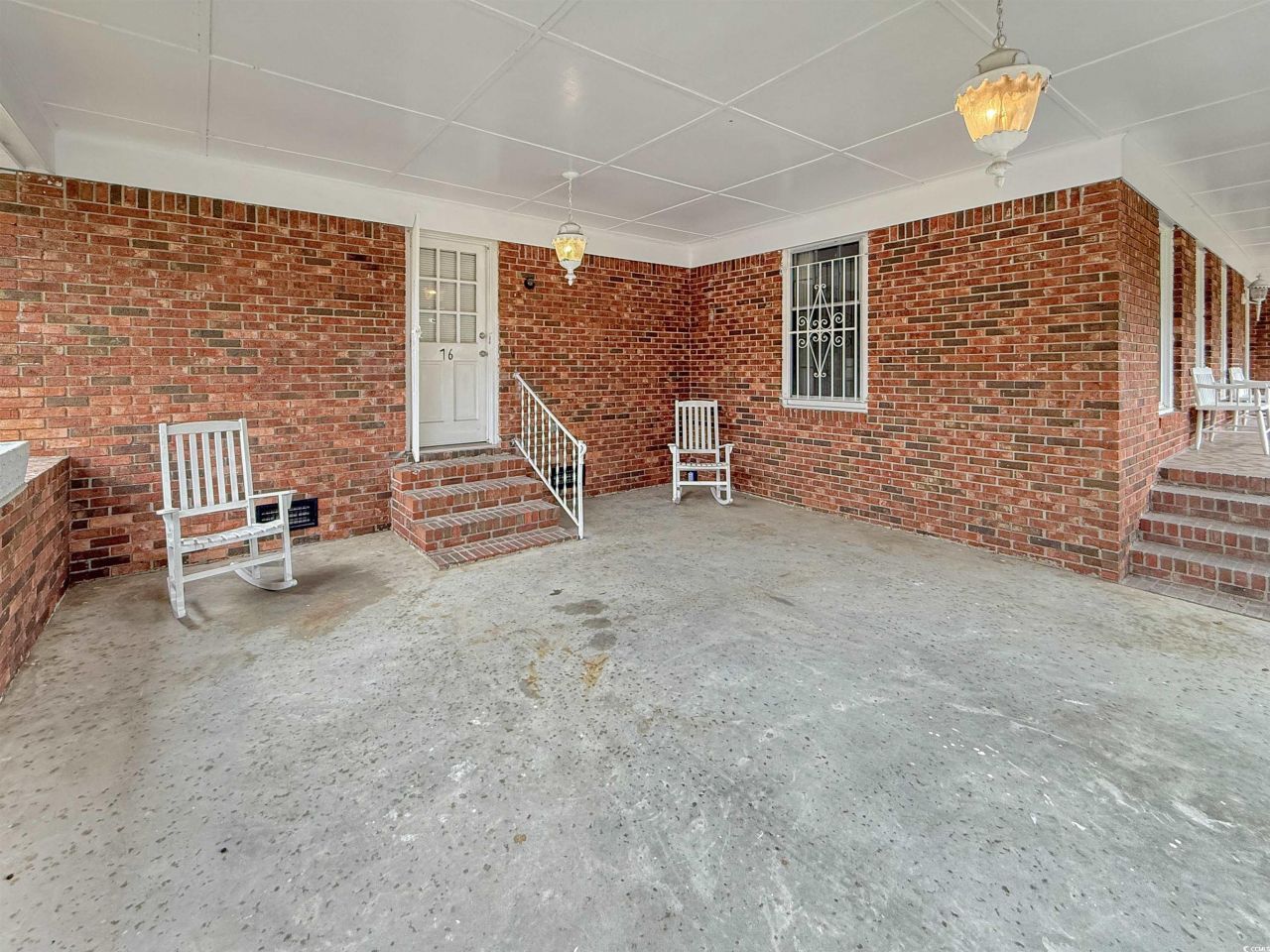 76 Brock St. Photo 24