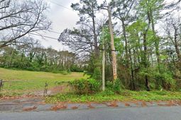 4000 Maurice Street photo 4