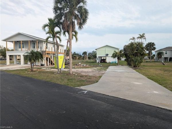 13651 Sora DR, FORT MYERS, FL 33908