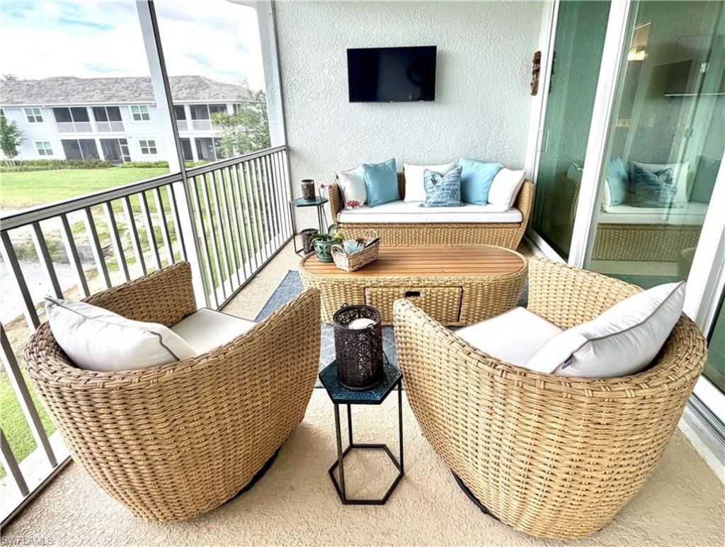 2647 Seychelles Cir, Unit 2206, Naples, FL 34112 Photo