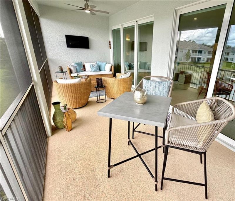 2647 Seychelles Cir, Unit 2206, Naples, FL 34112 Photo