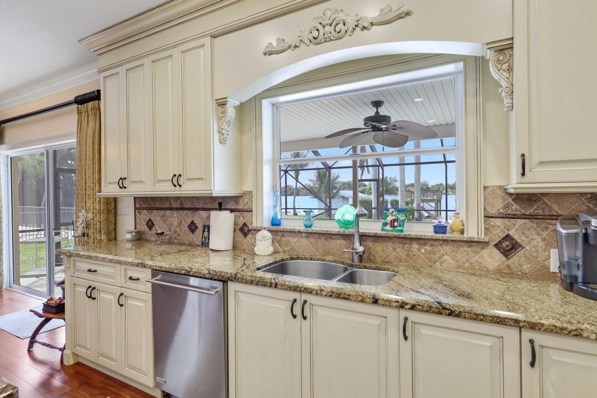 2097 Circle Place Drive, Lake Worth, FL 33462 Photo