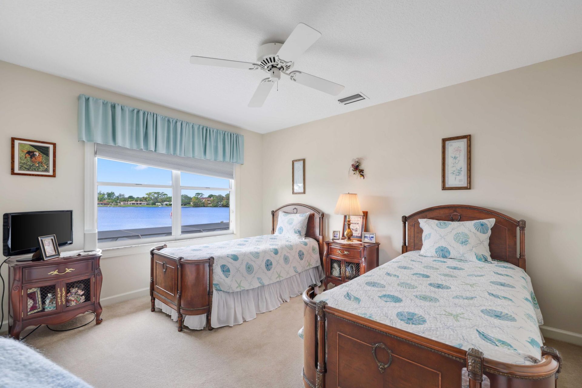 2097 Circle Place Drive, Lake Worth, FL 33462 Photo
