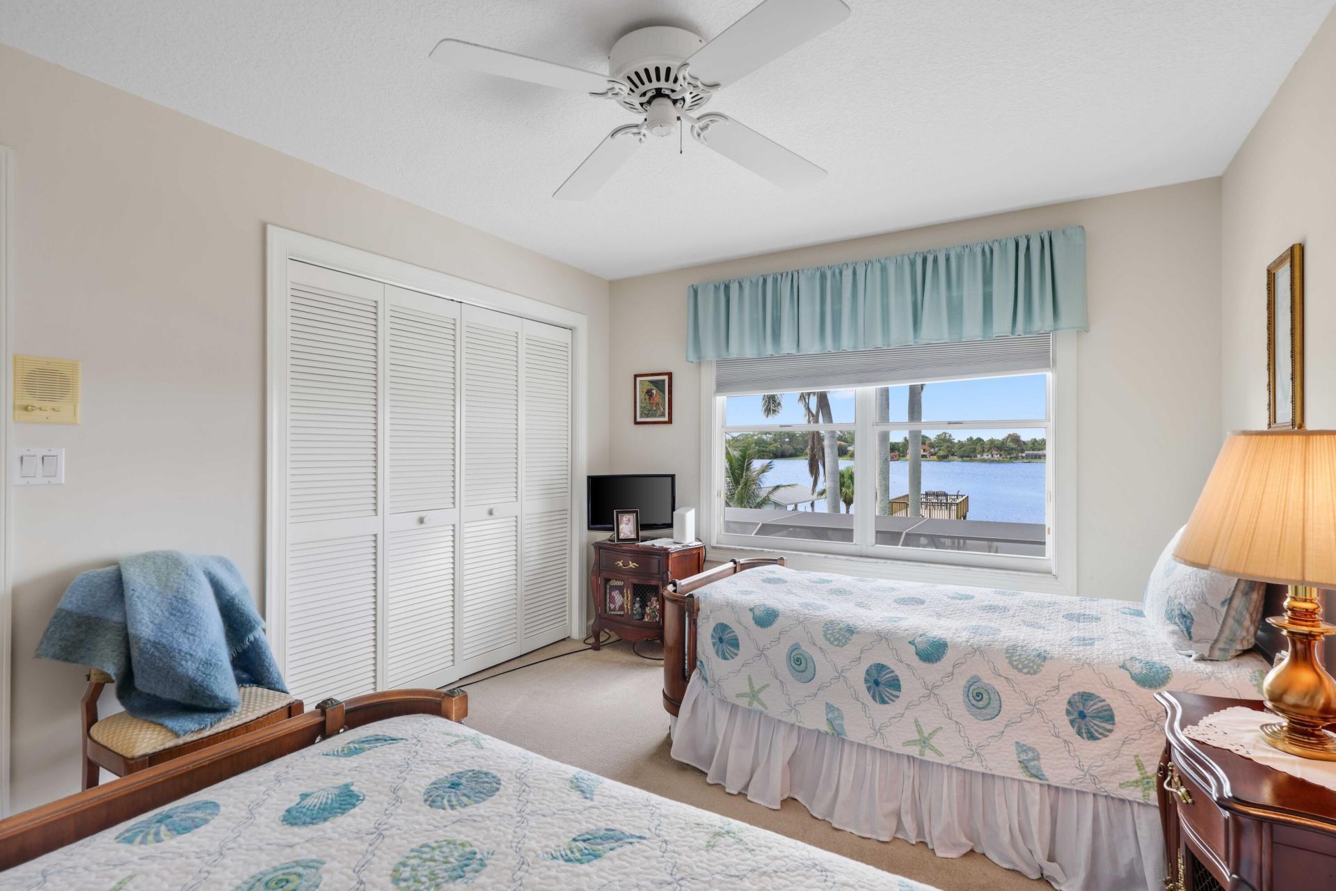 2097 Circle Place Drive, Lake Worth, FL 33462 Photo