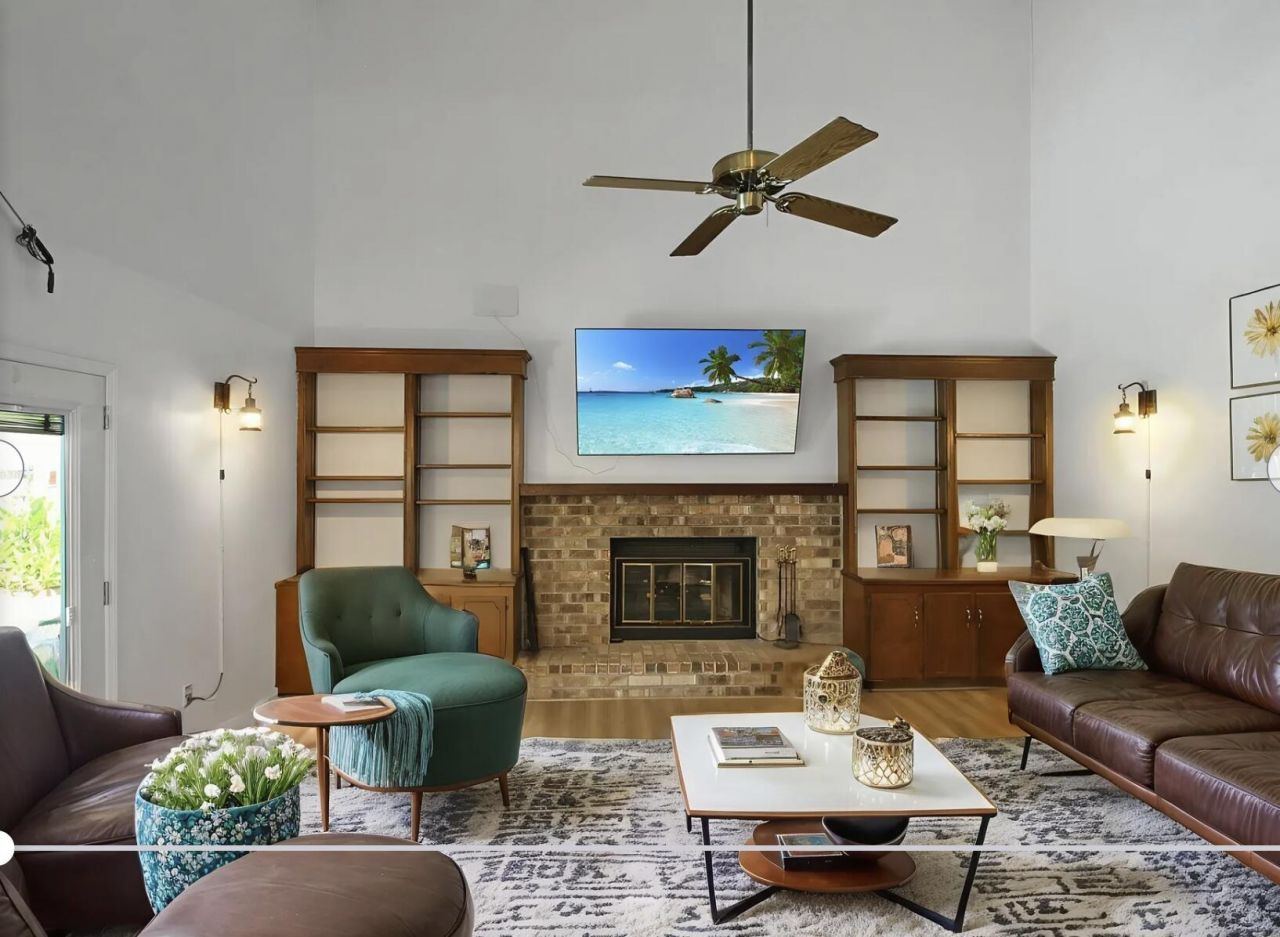 104 Excaliber Place Photo 12