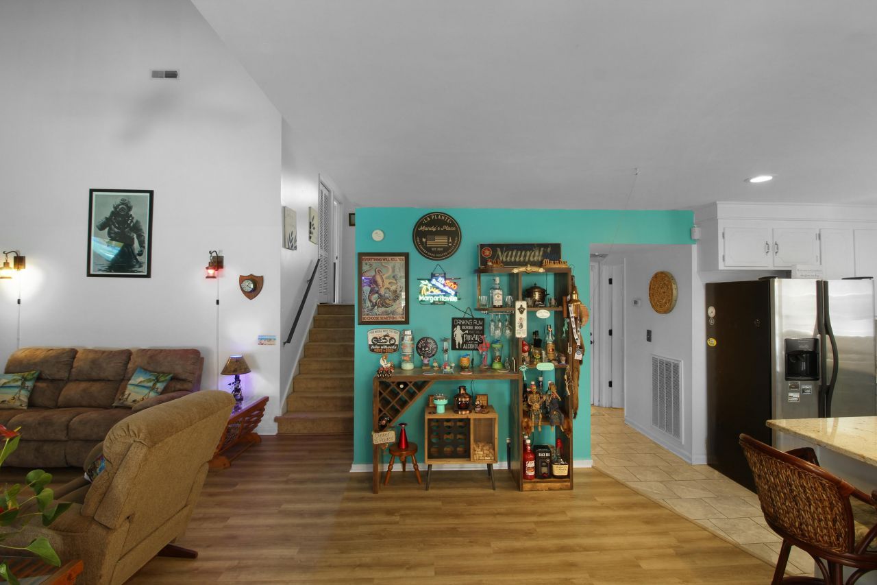 104 Excaliber Place Photo 15