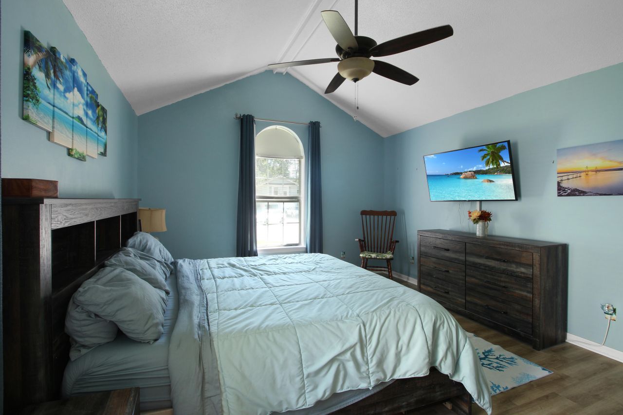 104 Excaliber Place Photo 21