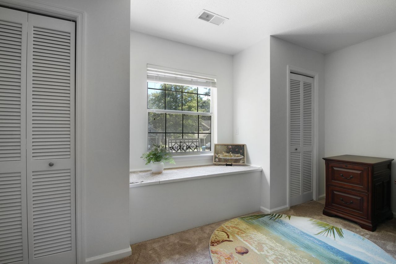 104 Excaliber Place Photo 30