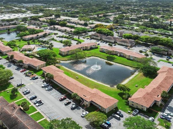 1016 Twin Lakes Dr, Unit 20-G, Coral Springs, FL 33071