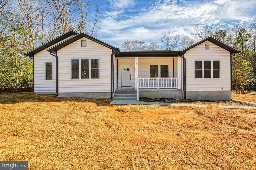49 Poplar Lane, Colonial Beach, VA 22443 Main Photo