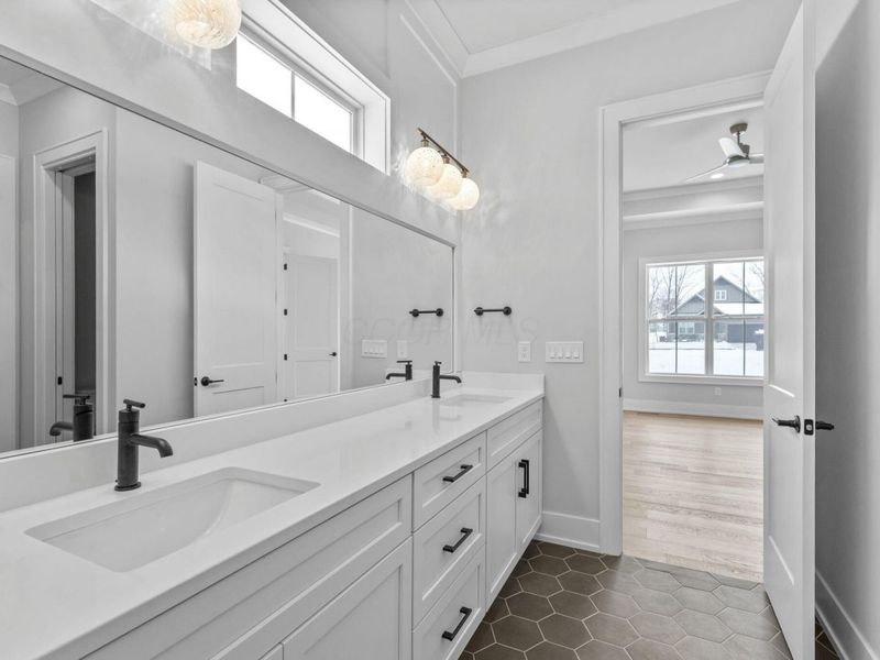 4041 Captains Circle , Lewis Center, OH 43035 Photo 26