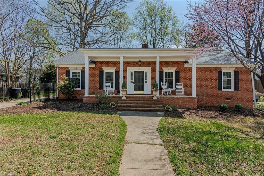 2822 Bedford Street, Burlington, NC 27215 Main Photo