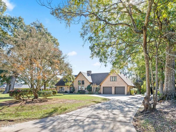 5308 Shoreline Drive, New Iberia, LA 70563