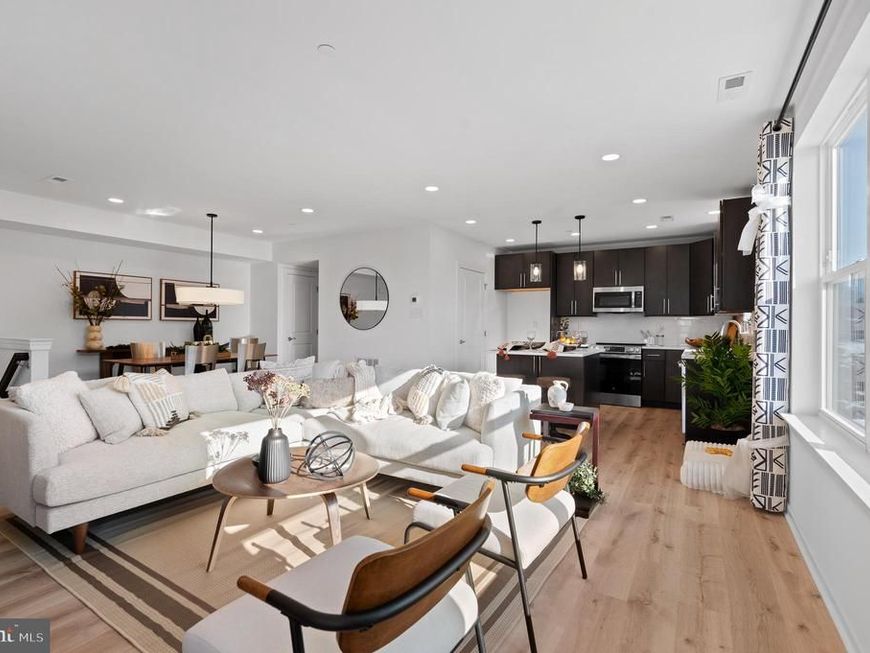 242 Chapel Court, Unit 85A, Norristown, PA 19401 Main Photo