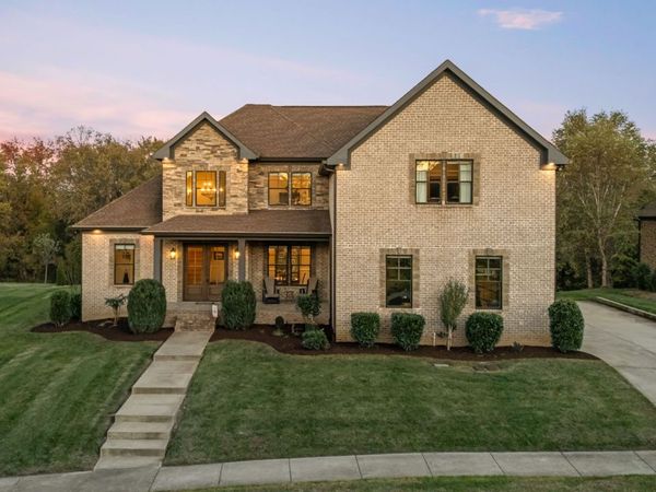 305 Charleston St, Lebanon, TN 37087