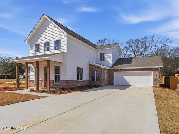 107 Colebrooke Cove, Florence, MS 39073