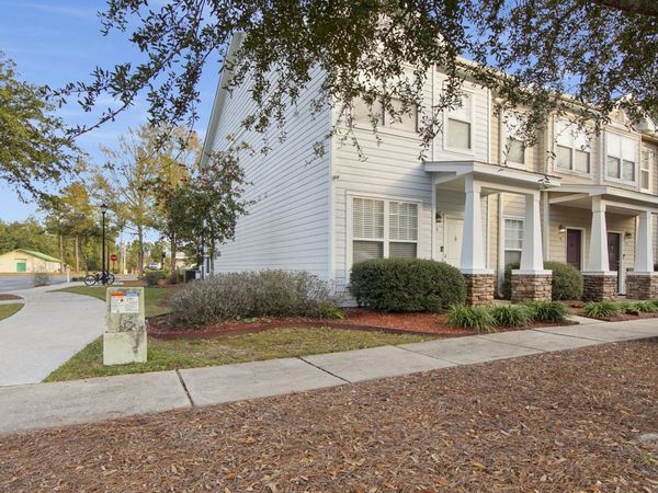 17 S Sand Palm Road, Freeport, FL 32439