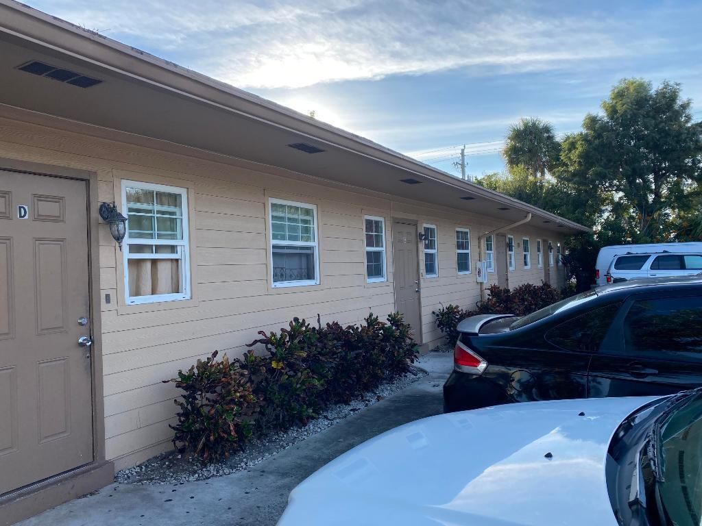 525 S Swinton Avenue, Unit 1-8, Delray Beach, FL 33444 Photo