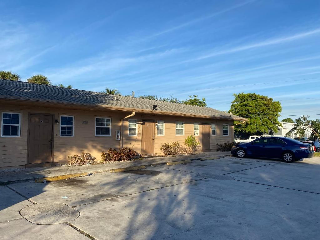 525 S Swinton Avenue, Unit 1-8, Delray Beach, FL 33444 Photo