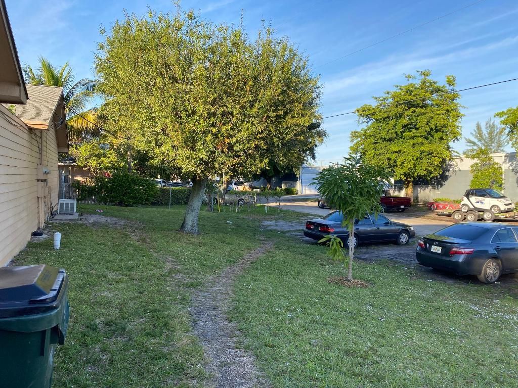 525 S Swinton Avenue, Unit 1-8, Delray Beach, FL 33444 Photo