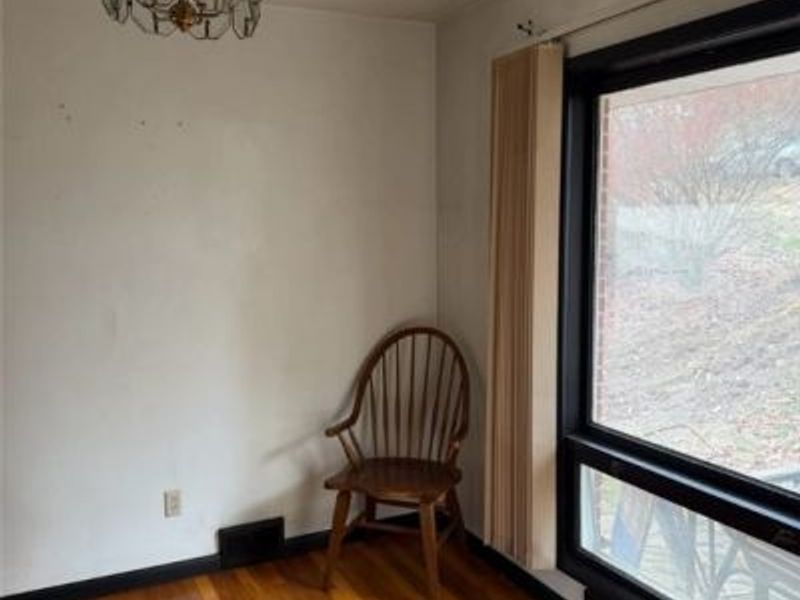 24 Hawthorne Lane, Chester, WV 26034 Photo 13