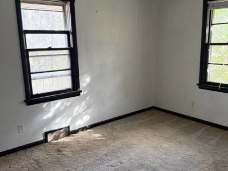 24 Hawthorne Lane, Chester, WV 26034 Photo 15