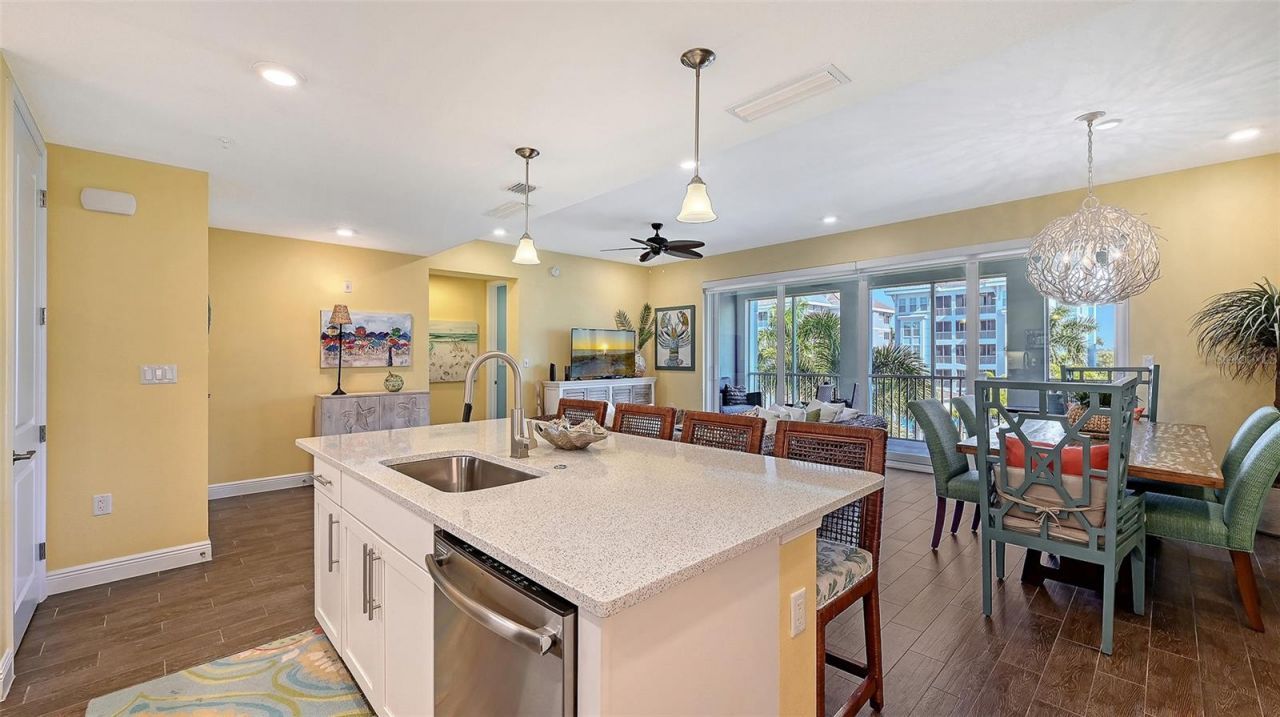 388 Aruba Circle, Unit 201, Bradenton, FL 34209 Photo