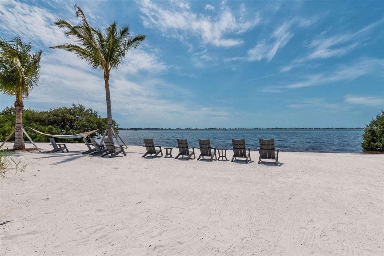 388 Aruba Circle, Unit 201, Bradenton, FL 34209 Photo