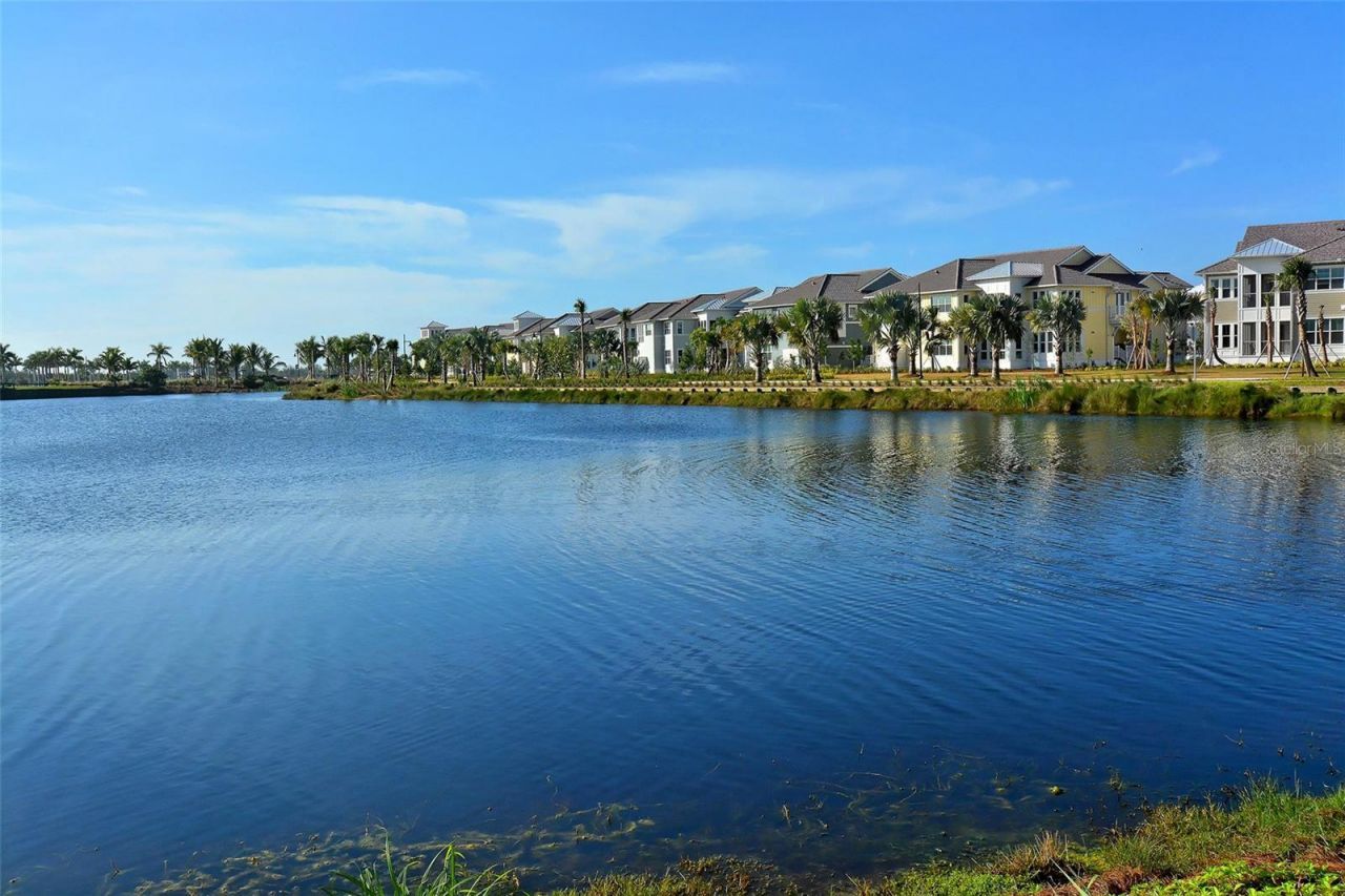 388 Aruba Circle, Unit 201, Bradenton, FL 34209 Photo