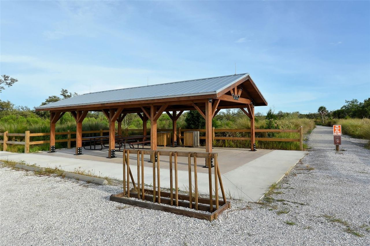 388 Aruba Circle, Unit 201, Bradenton, FL 34209 Photo