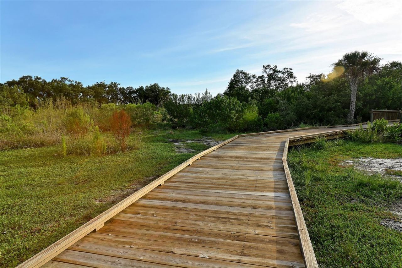 388 Aruba Circle, Unit 201, Bradenton, FL 34209 Photo