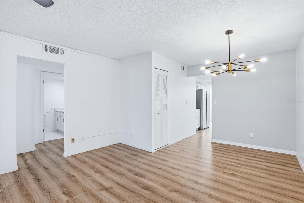 5095 Bay Street Ne, Unit 210, Saint Petersburg, FL 33703 Photo