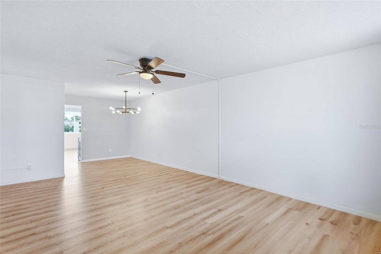 5095 Bay Street Ne, Unit 210, Saint Petersburg, FL 33703 Photo