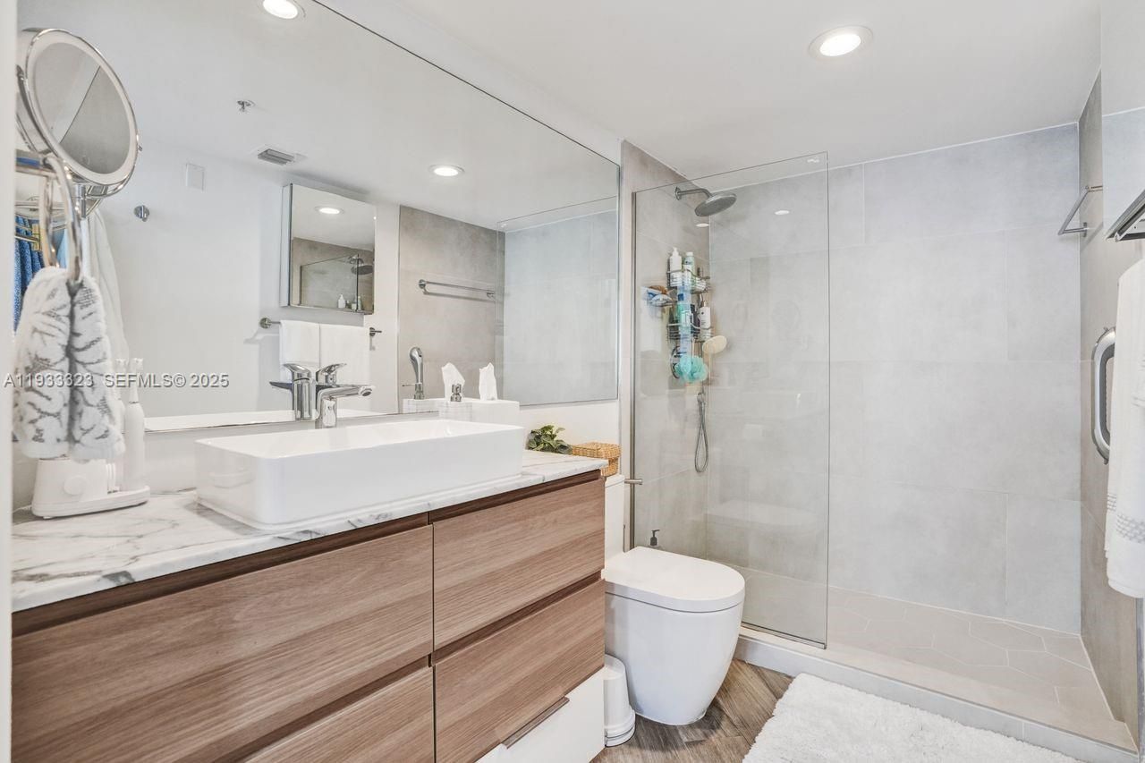 1 Century Ln, Unit 510, Miami Beach, FL 33139 Photo