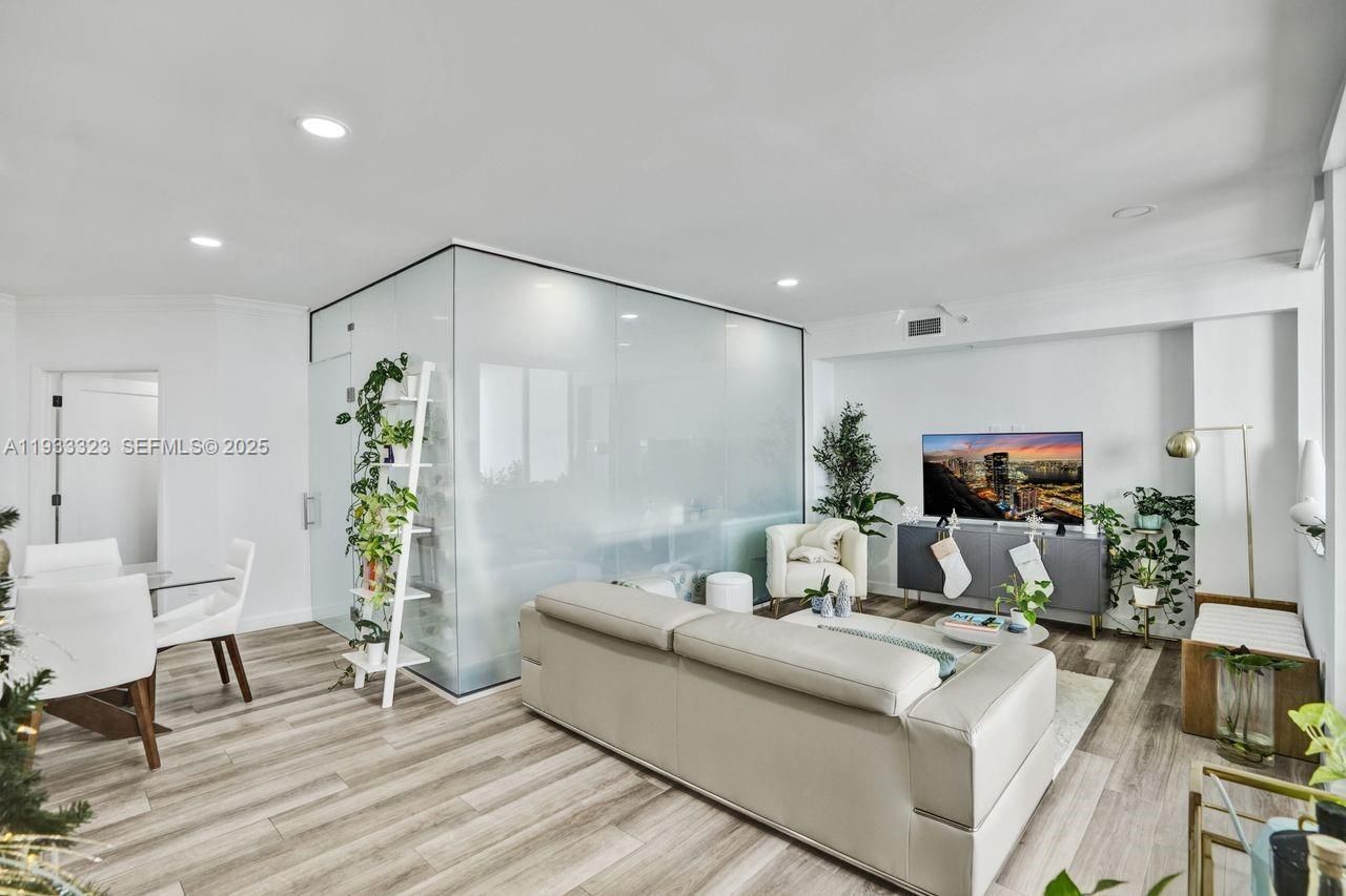 1 Century Ln, Unit 510, Miami Beach, FL 33139 Photo