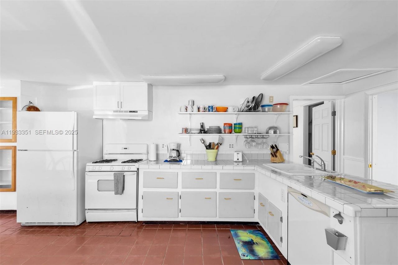 59761 Overseas Hwy, Marathon, FL 33050 Photo