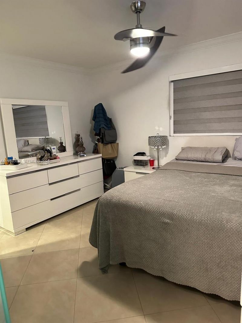 11330 NW 21st Ct, Miami, FL 33167 Photo