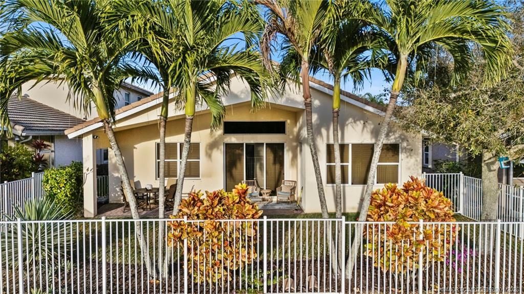 1040 SE Fleming Way, Stuart, FL 34997 Photo