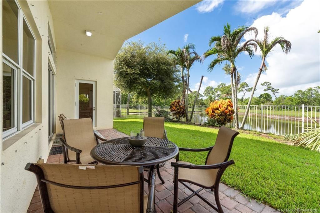 1040 SE Fleming Way, Stuart, FL 34997 Photo