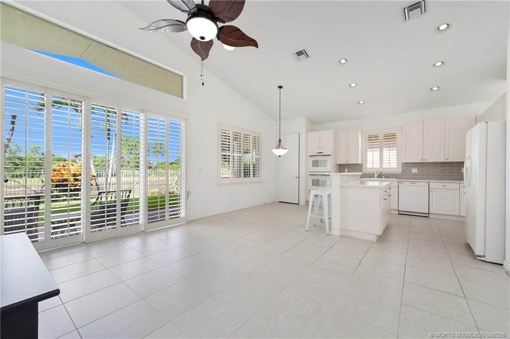 1040 SE Fleming Way, Stuart, FL 34997 Photo
