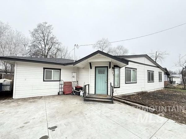 35 N Midland Blvd., Nampa, ID 83651