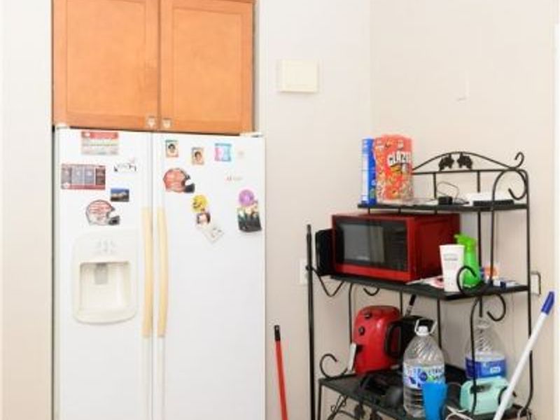 241 8th Street, Elyria, OH 44035 Photo 3