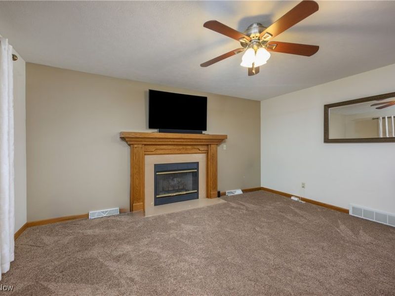 1283 S Azalea Boulevard, Barberton, OH 44203 Photo 9