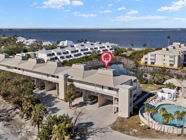 200 Periwinkle Way, Unit 216, Sanibel, FL 33957