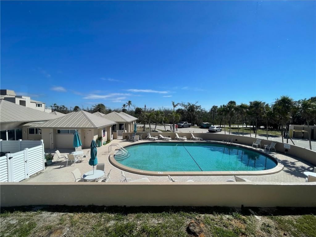 200 Periwinkle Way, Unit 216, Sanibel, FL 33957 Photo