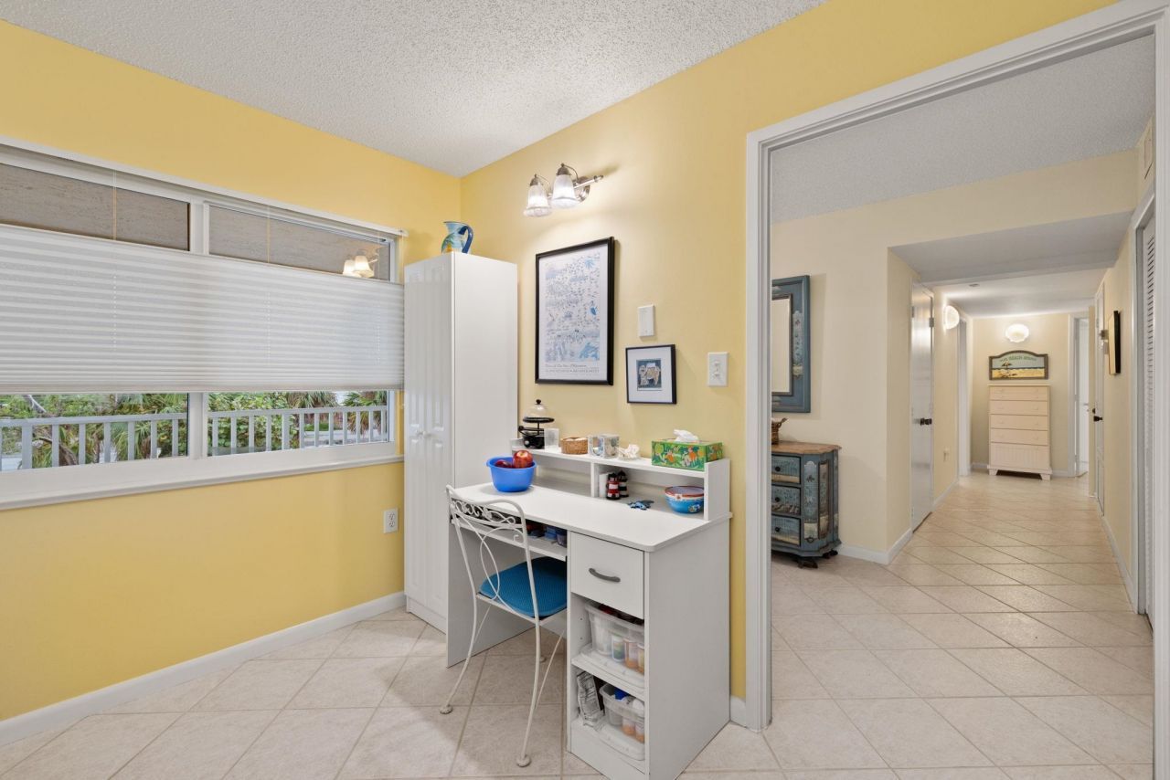 200 Periwinkle Way, Unit 216, Sanibel, FL 33957 Photo
