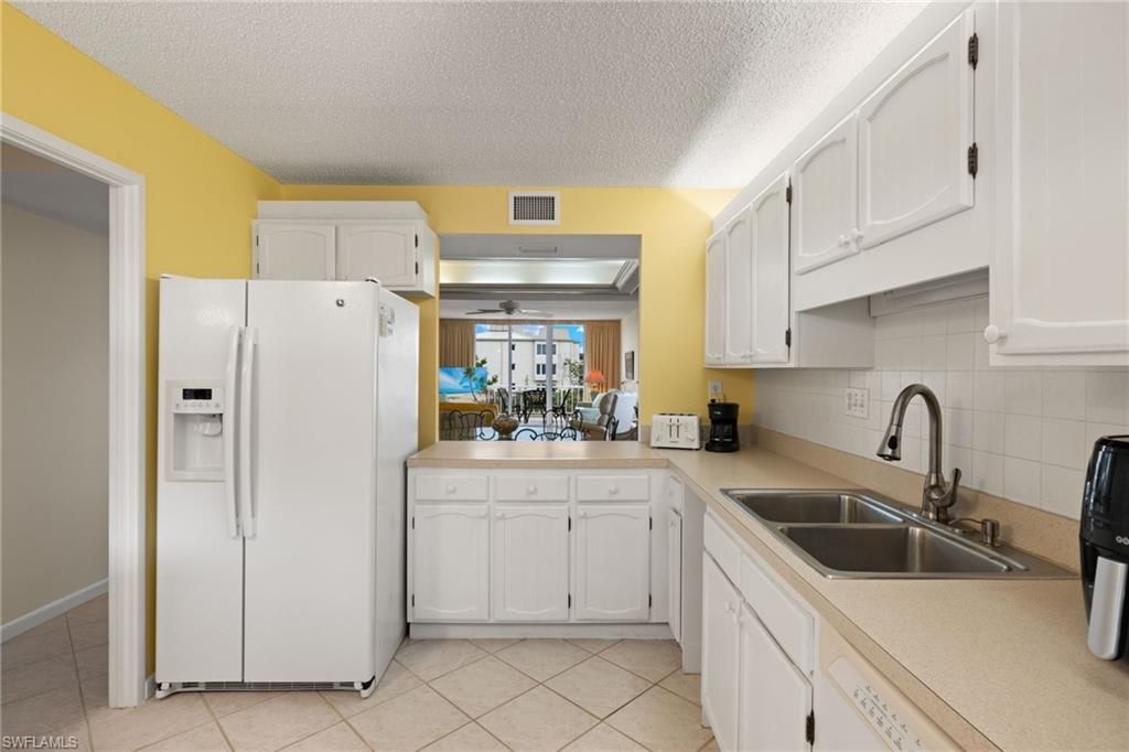 200 Periwinkle Way, Unit 216, Sanibel, FL 33957 Photo